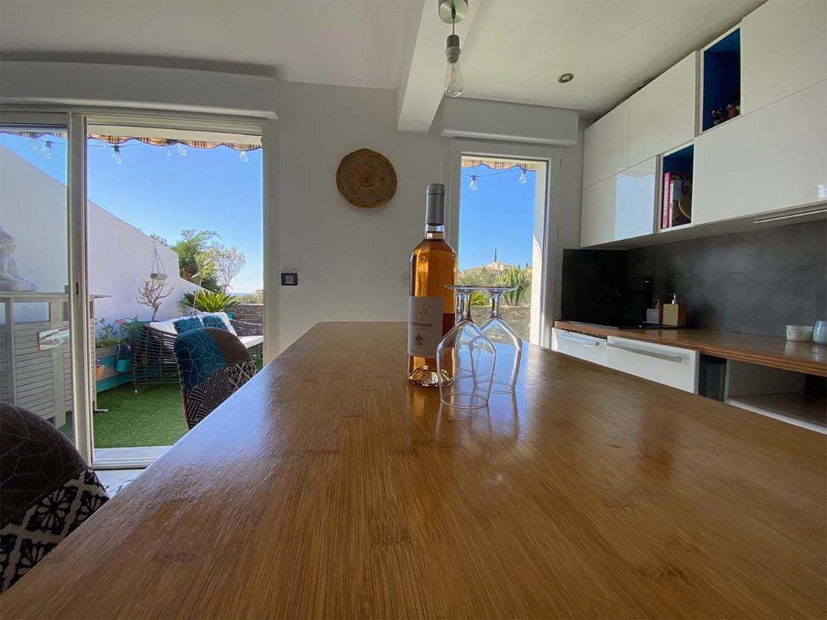 Vuemer Bandol - Grande Terrasse De 45M2 Vue Mer Piscine Parking Luaran gambar